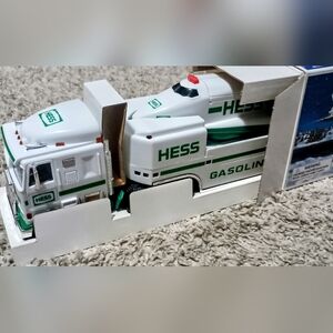 Hess 1999 Toy Truck and Space Shuttle With Satellite New Collectors Gas
